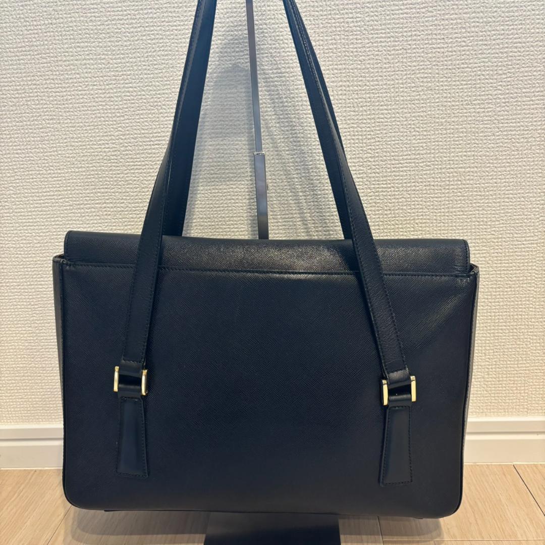 バーバリー　ハンドバック　ビジネスバック　サフィアーノレザー　ブラック