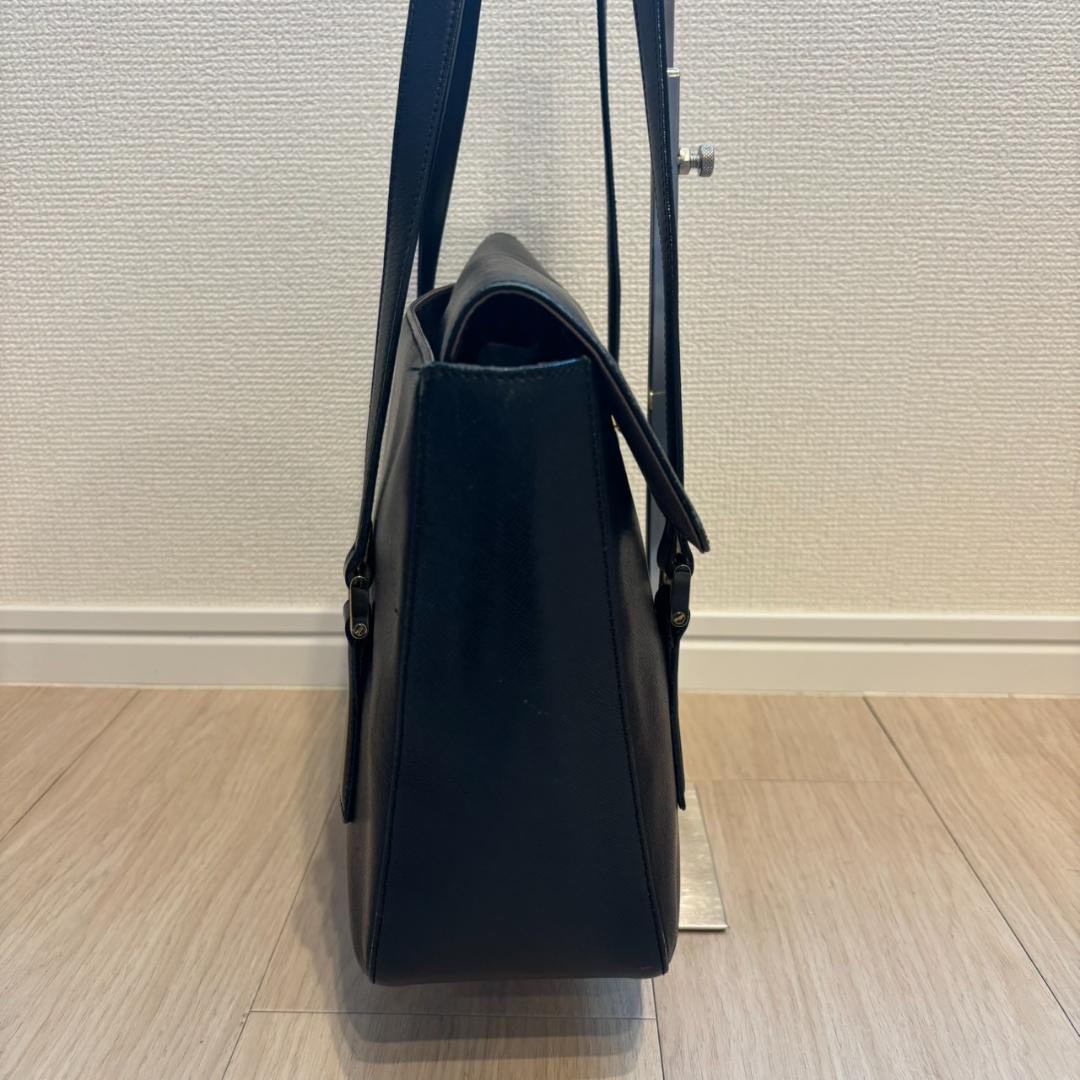 バーバリー　ハンドバック　ビジネスバック　サフィアーノレザー　ブラック