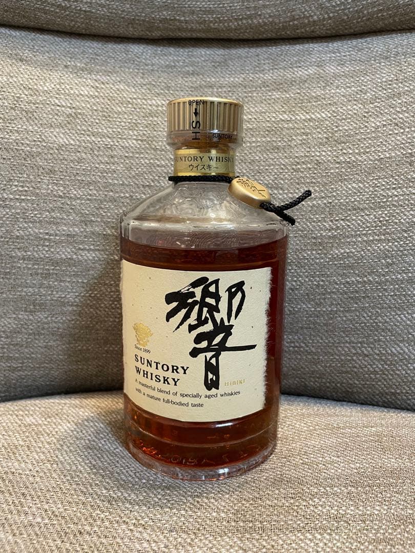 サントリー ウイスキー 響 700ml 43% 箱入り