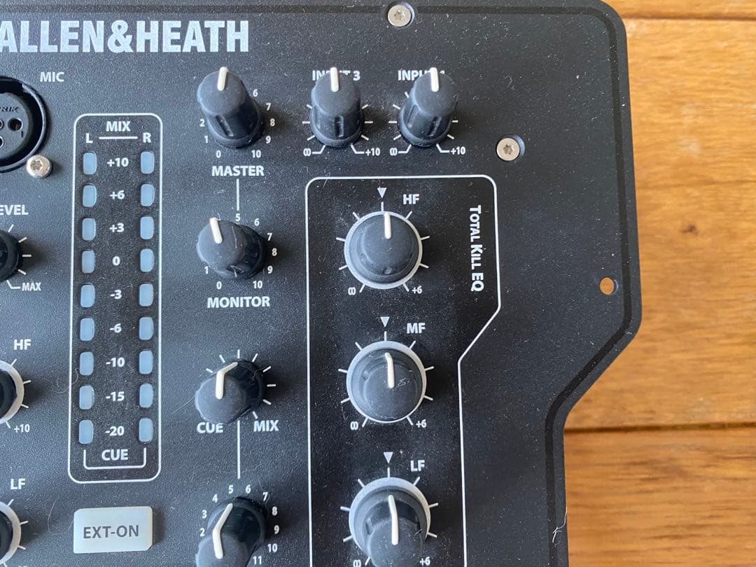 ALLEN&HEATH XOne23 DJミキサー