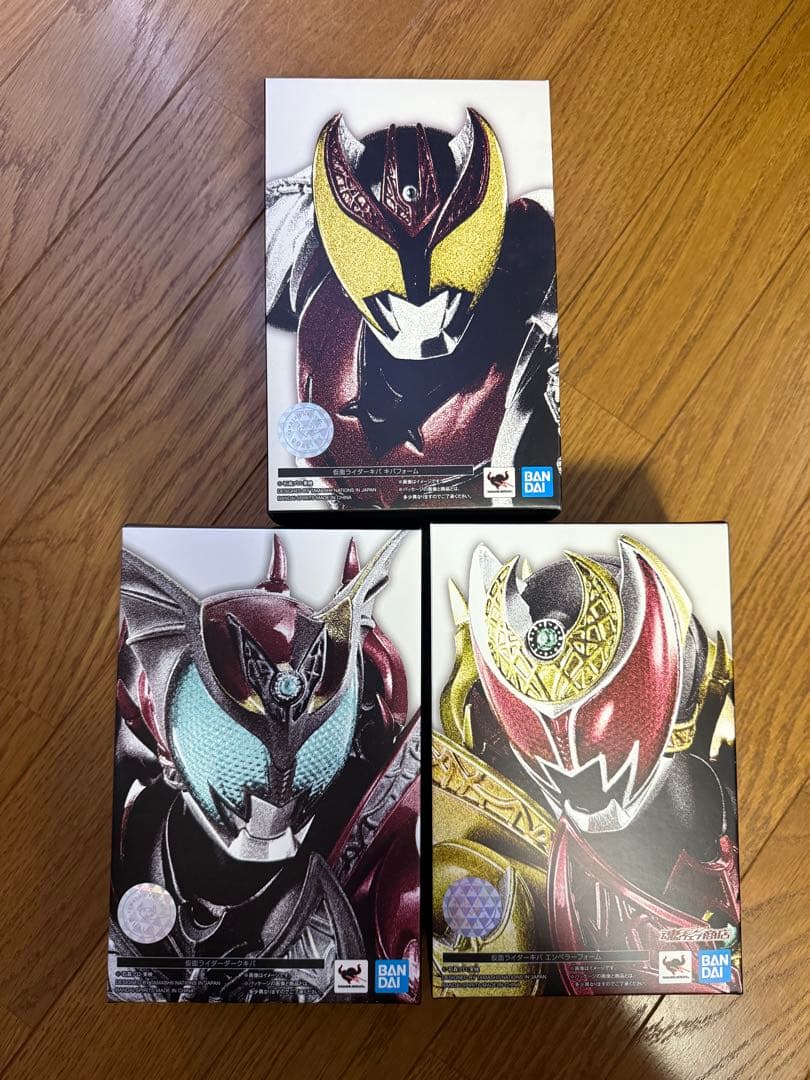 真骨彫　仮面ライダーキバ　3体セット