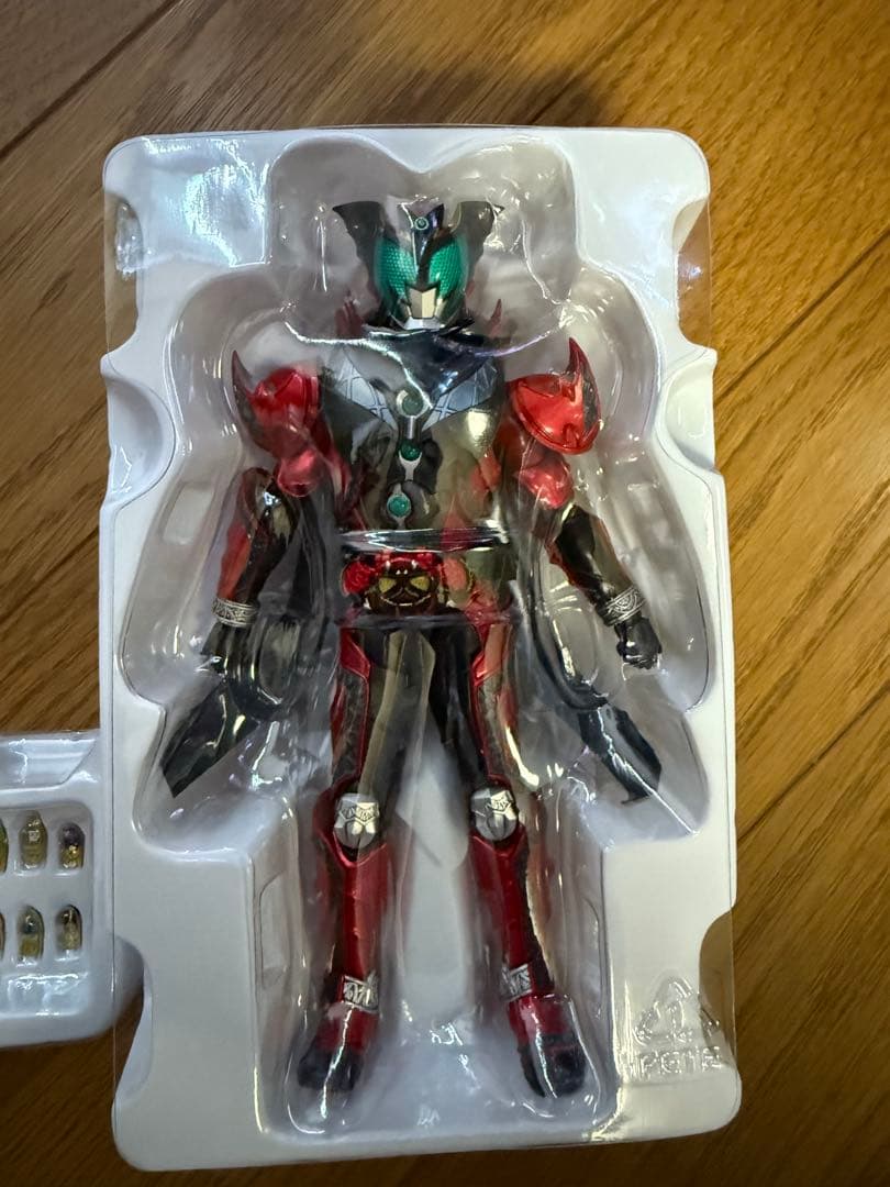 真骨彫　仮面ライダーキバ　3体セット