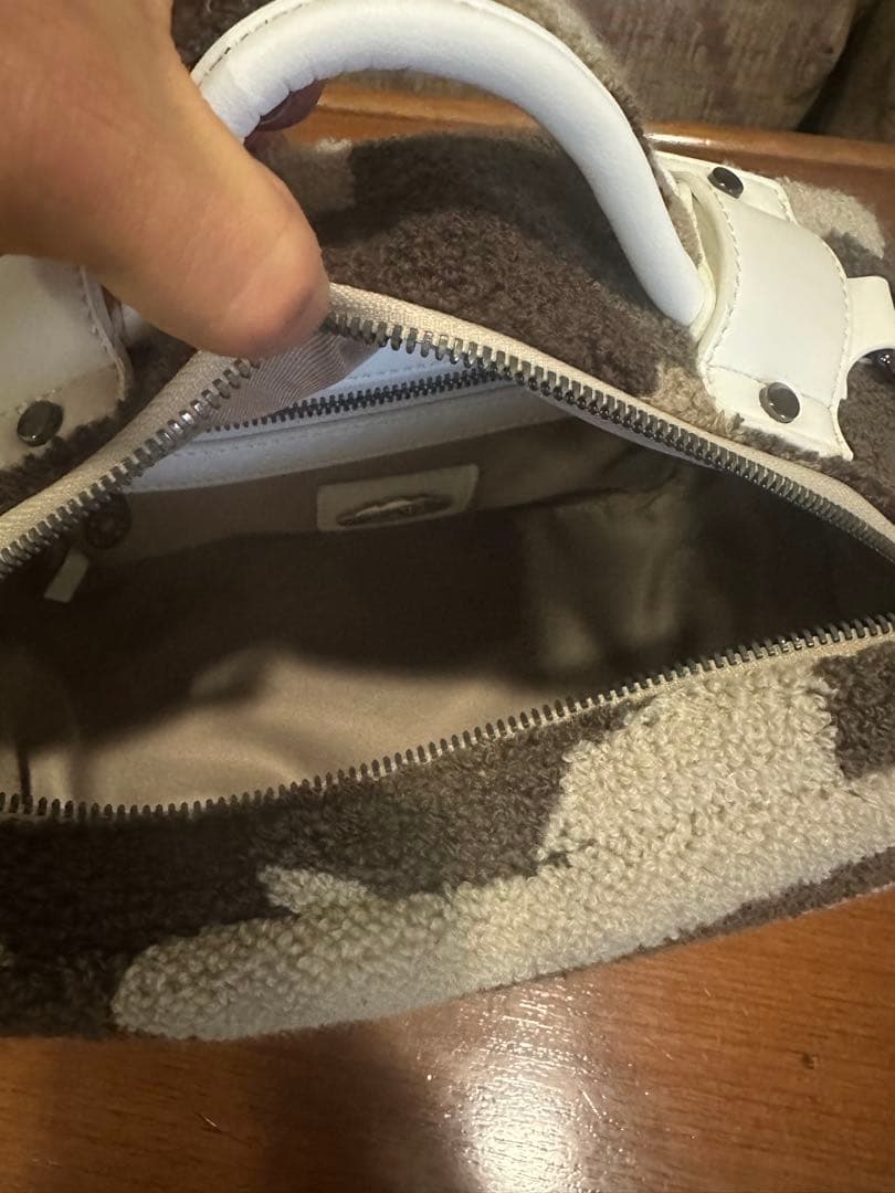 muta ムータ　パイルポーチ　ハンドバッグ