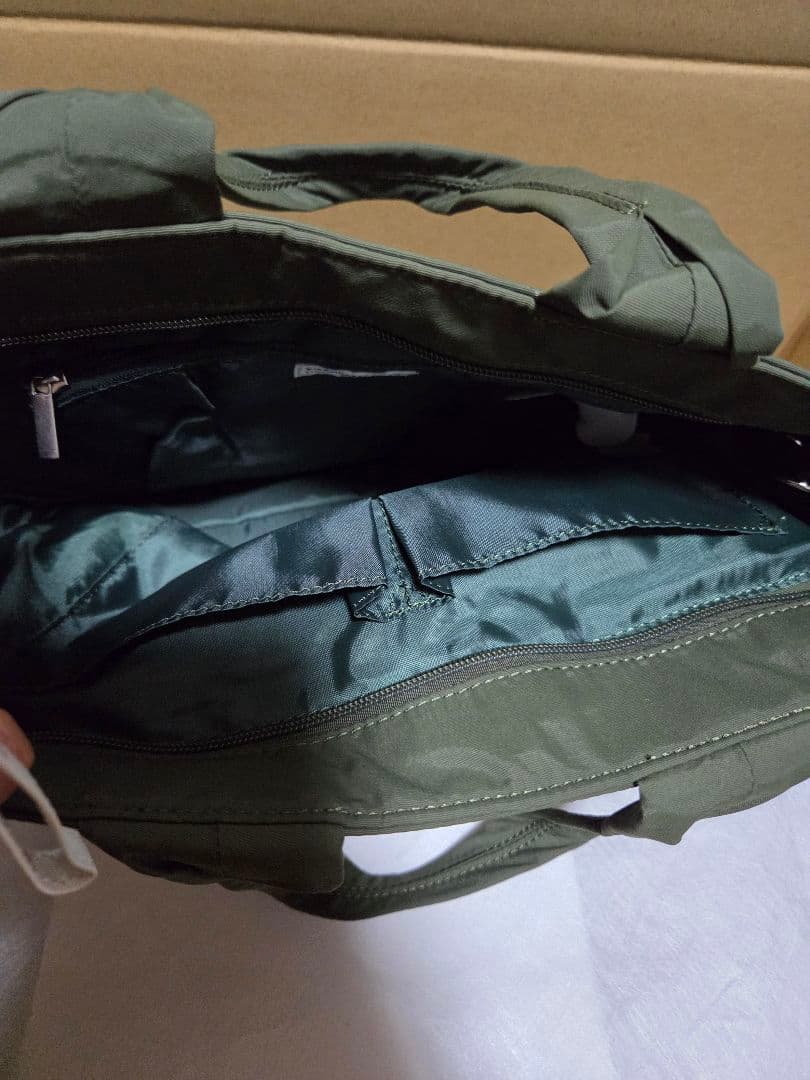 マンハッタナーズ　猫柄水筒　猫柄ショルダーバッグ　2026年よろしく特価