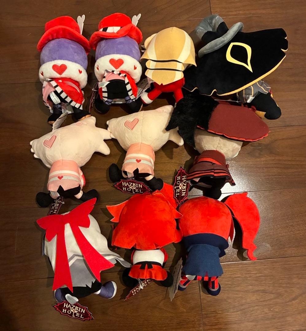 ハズビン・ホテルへようこそ　おすわりぬいぐるみ １０個セット　新品