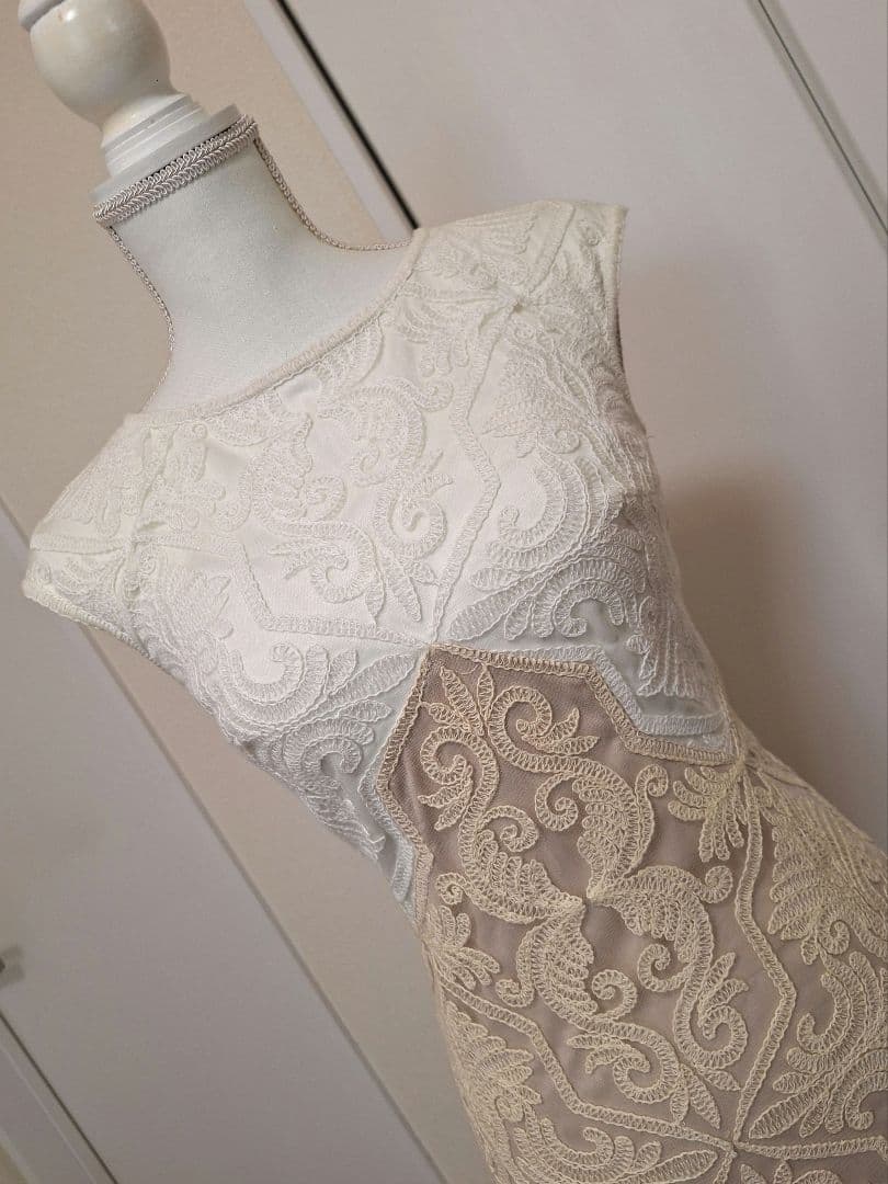 TADASHI SHOJI タダシショージ　総レース　ドレス　定価10万円ほど