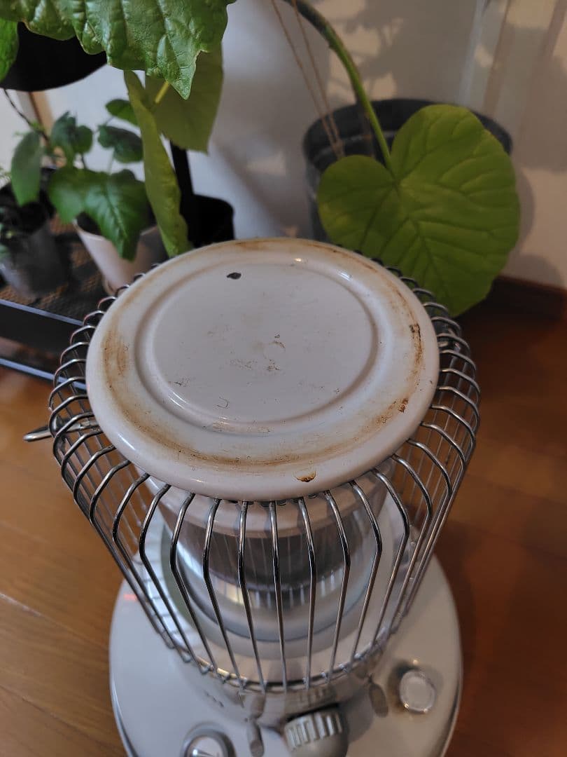 トヨトミレインボー石油ストーブRB-25グレー