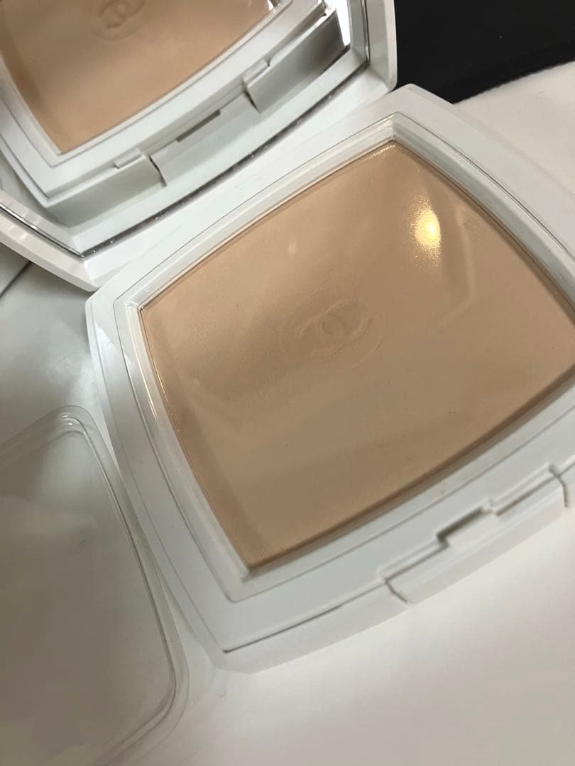 期間限定！早い者勝ち！CHANELルブランコンパクトラディアンスファンデ入手困難