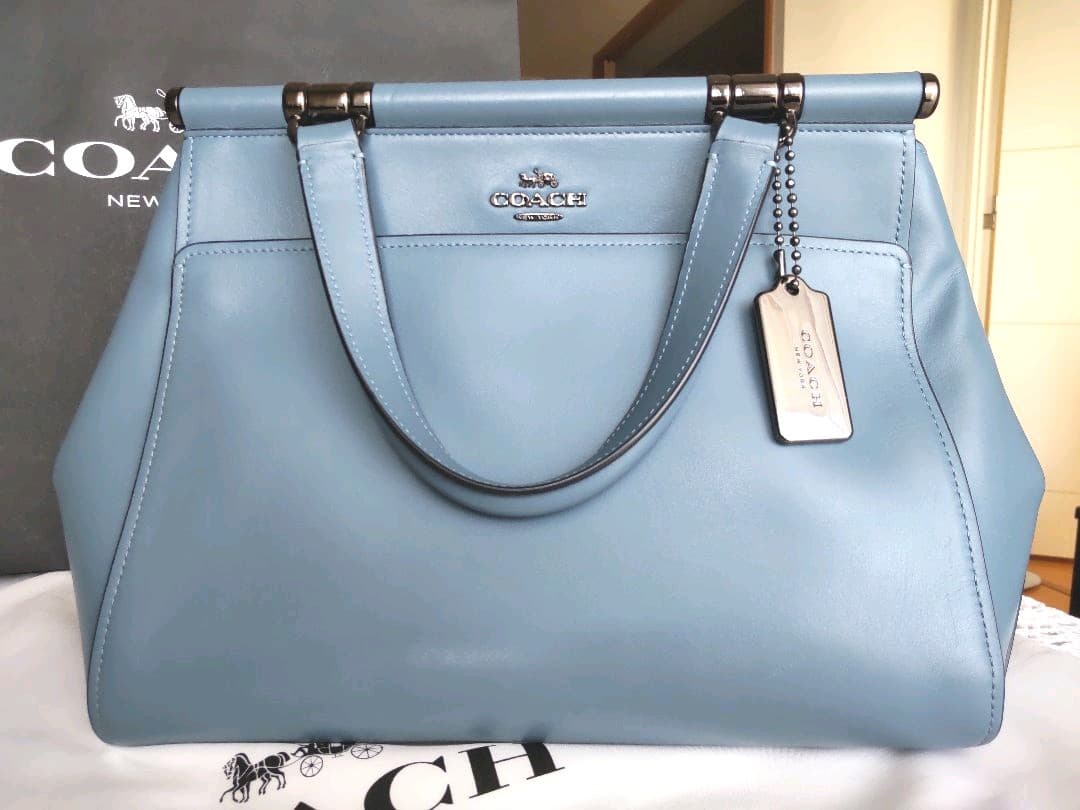 コーチ　2way ショルダー　斜め掛け　ハンドバック　牛革