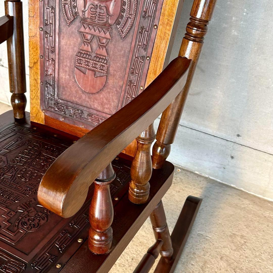 ✦ レトロ アンティーク調ロッキングチェア ✦ 木製×レザー 彫刻装飾ビンテージ