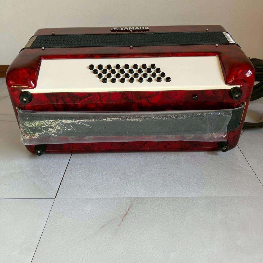 （美品） YAMAHA YA-32A アコーディオン 32ベース 32鍵盤