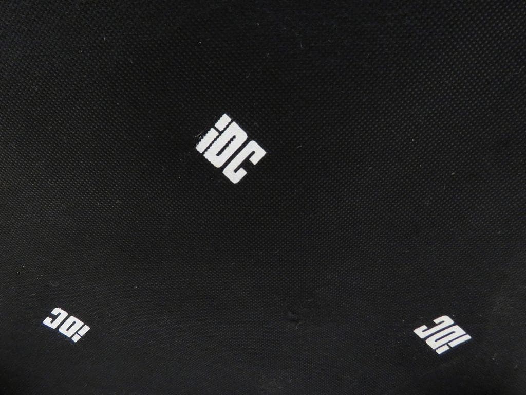 ■IDC大塚家具■オットマン■総革■ホワイト■モダン■スツール■