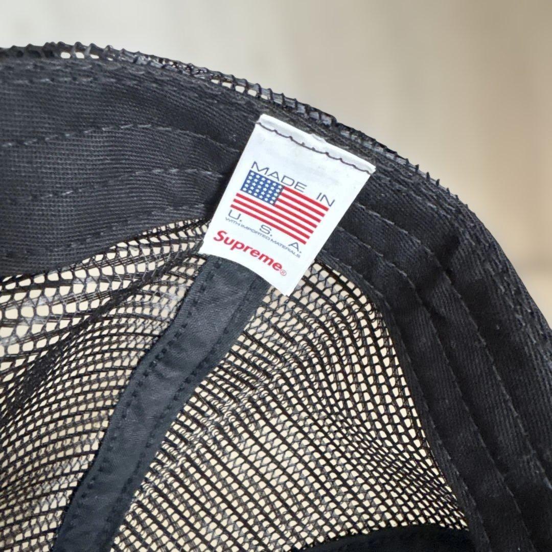 Supreme ブラック トラッカーキャップ