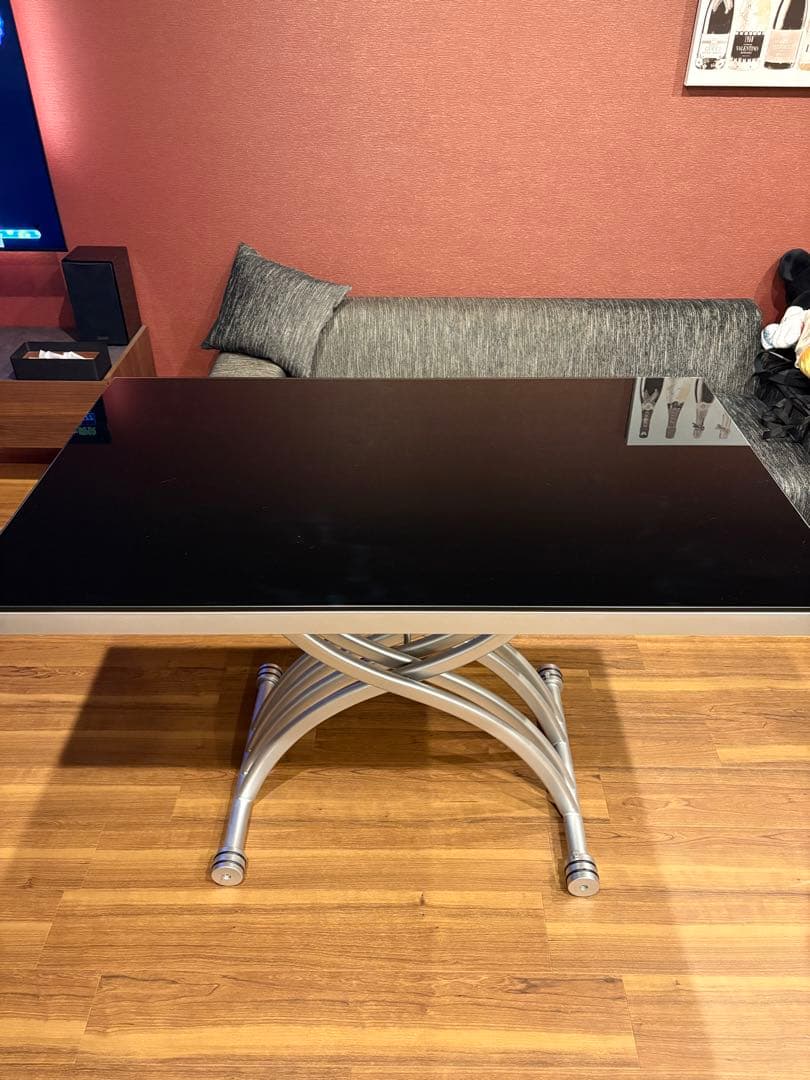 東京インテリア購入 ガラステーブル 昇降機能付き