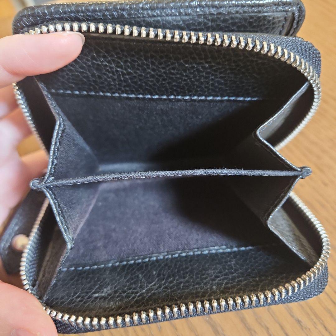 ヴィヴィアン　 二つ折り財布　黒　シルバー