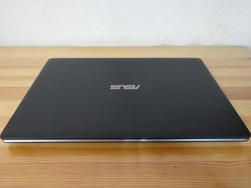 ASUS ノートパソコン X550Z/中古特価良品