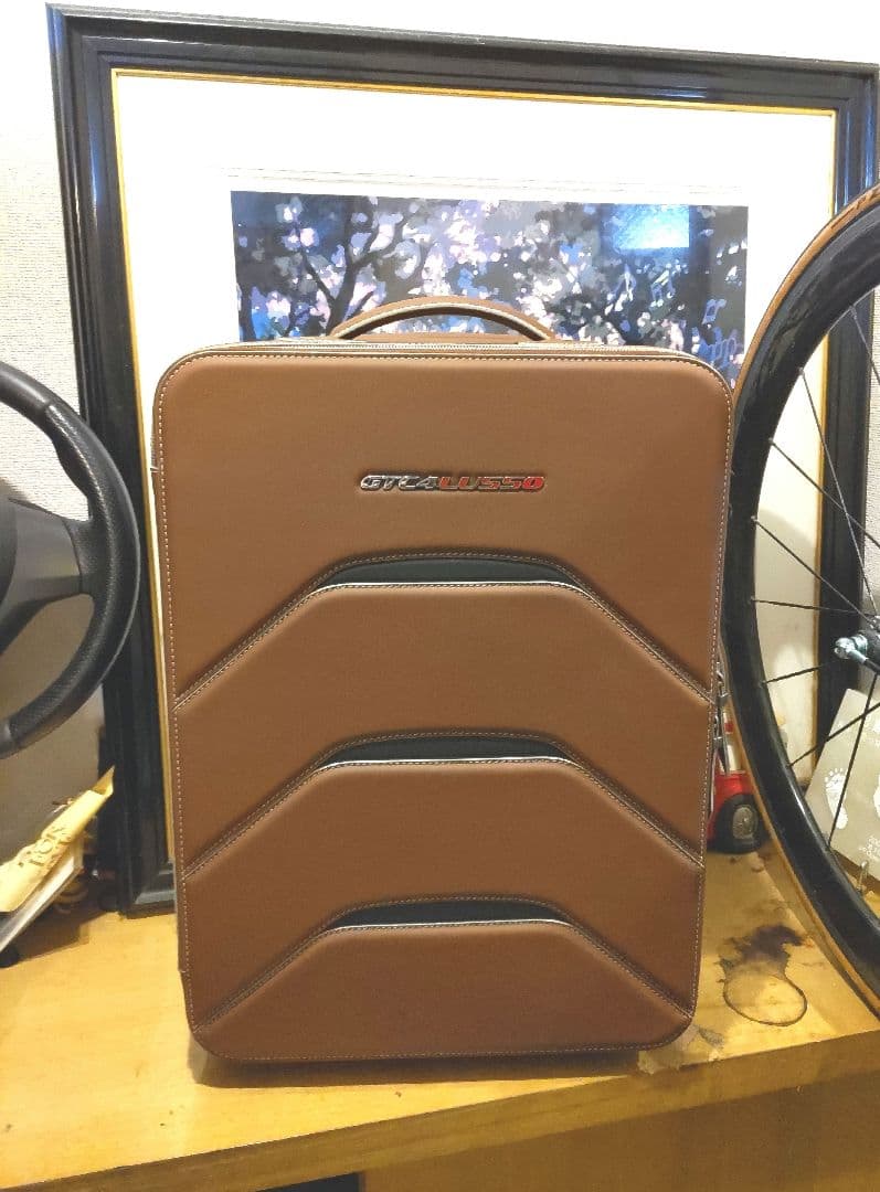 Ferrari GTC4 LUSSO 純正キャリーバッグ