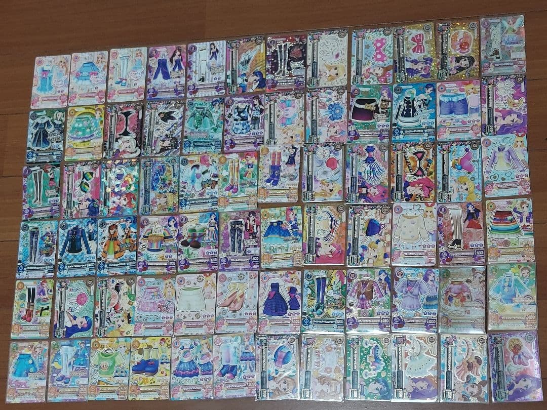 アイカツカード　まとめ売り980枚【値下げしました】