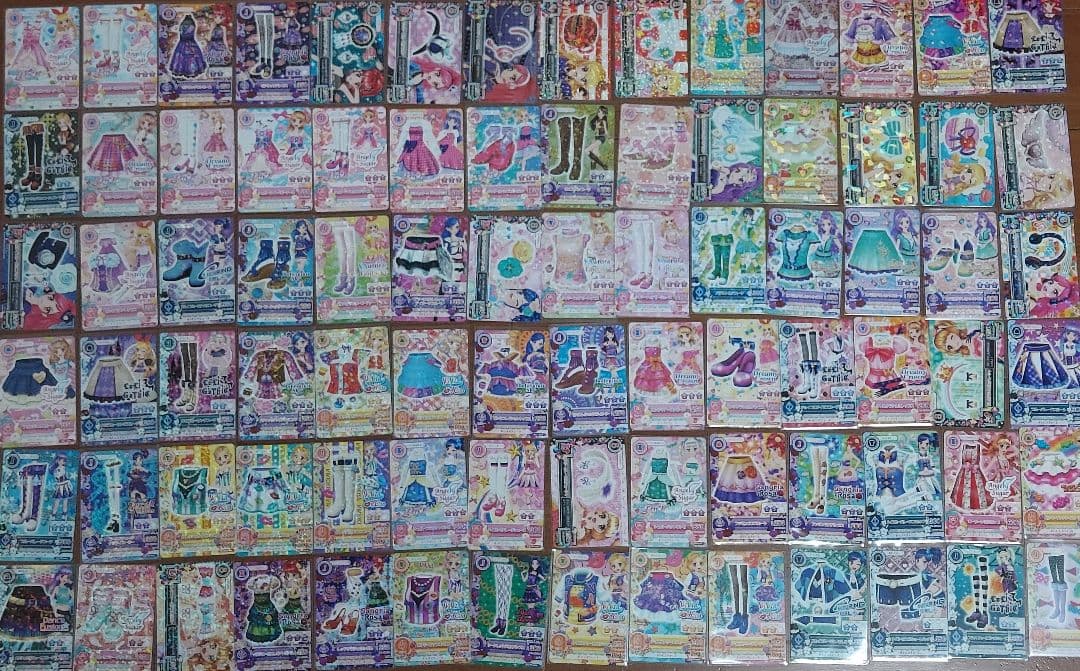 アイカツカード　まとめ売り980枚【値下げしました】