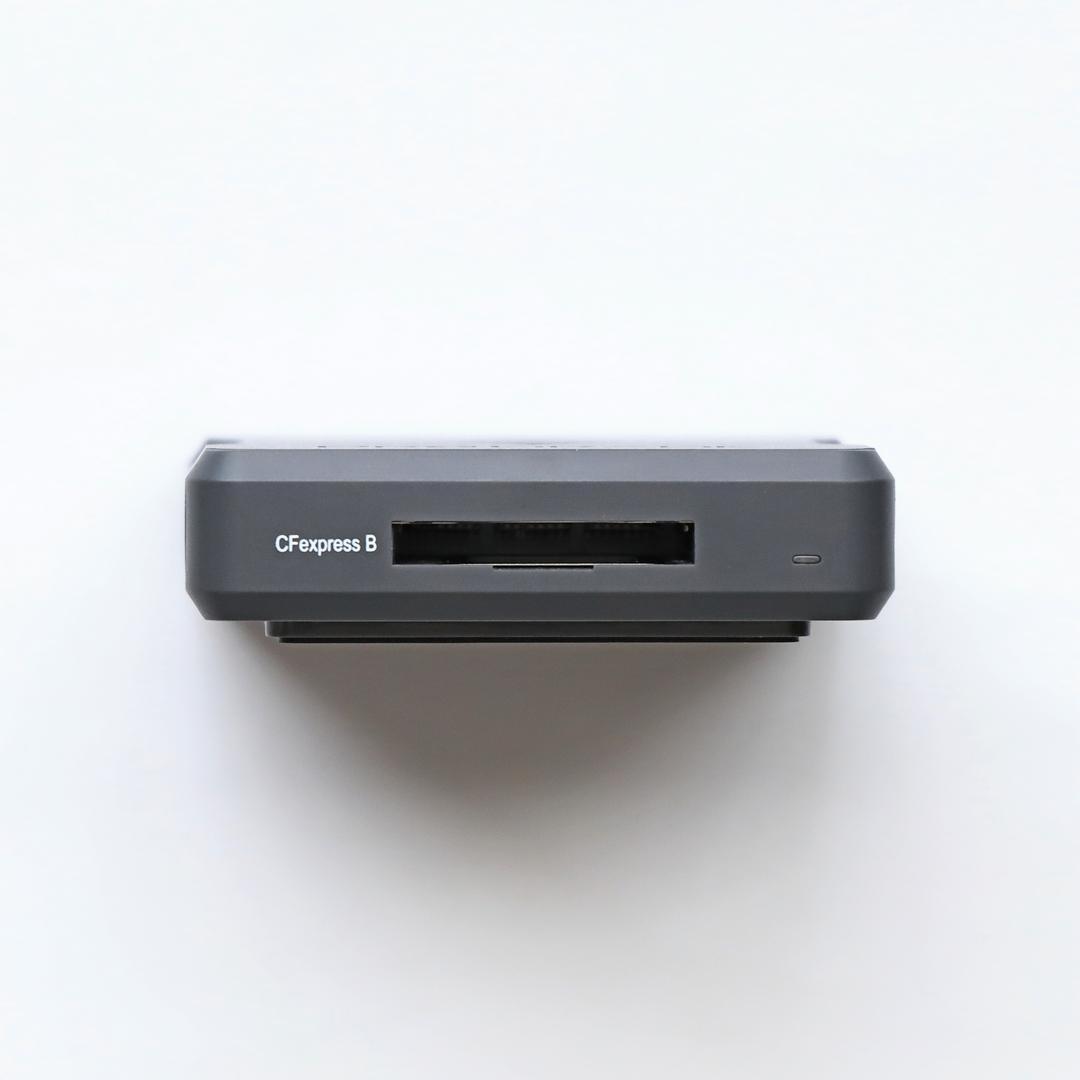 CFexpress 4.0 Type-B カードリーダー