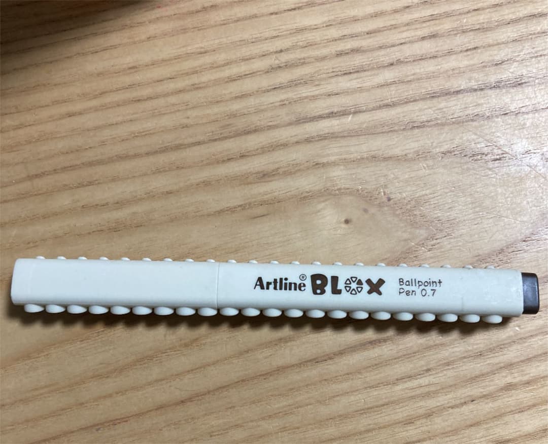 筆記具 artline BLOX pen