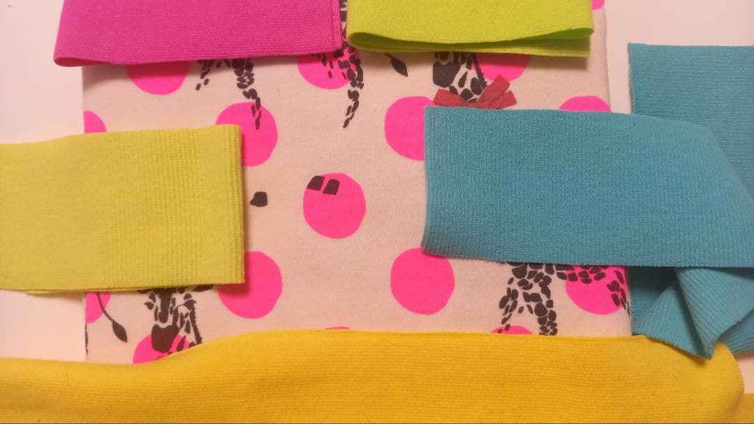 ハンバーガーとフライドポテト