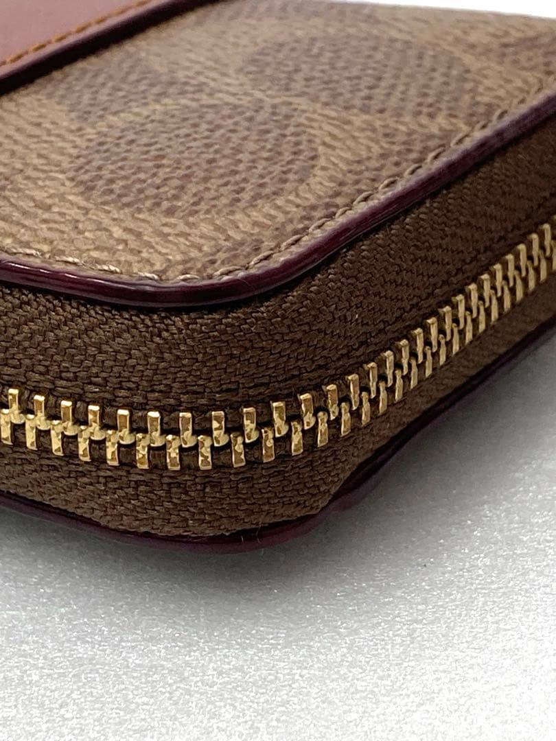 【美品‼︎】COACH エッセンシャルスモールジップアラウンド カードケース