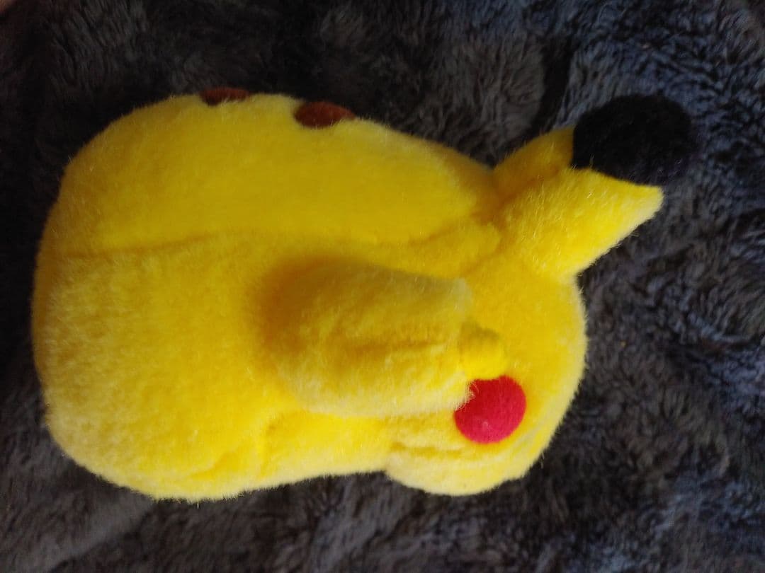 ポケモン　ばんざいピカチュウ ぬいぐるみ TOMY　レトロ　Pokemon レア