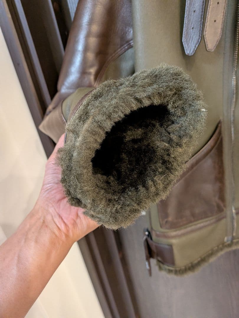 AKM　ムートンジャケット　グリーン