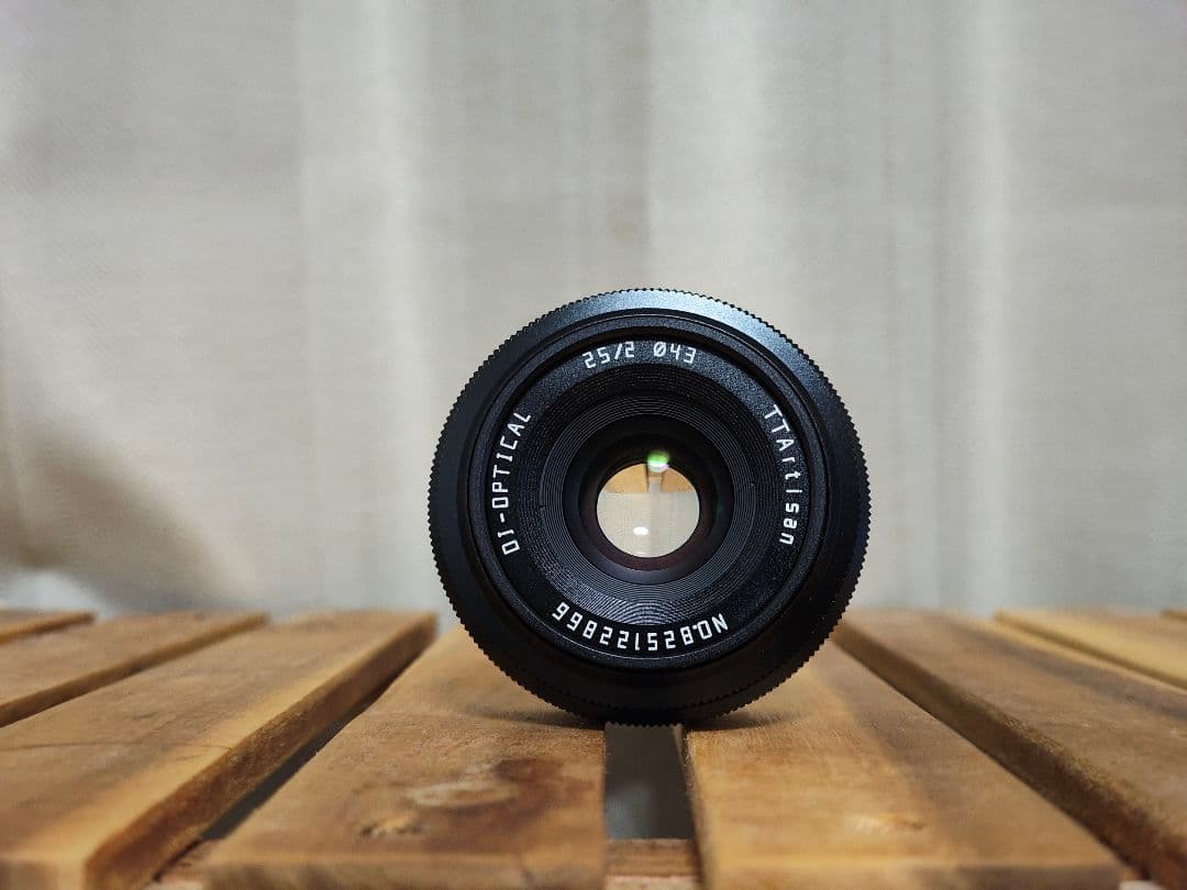 【美品】TTArtisan 25mm f2 Xマウント フィルター付き