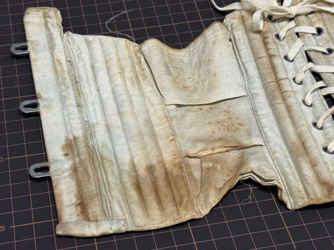 1900年代初期　フランスアンティーク　小さなコルセット　ドール・テディベア用