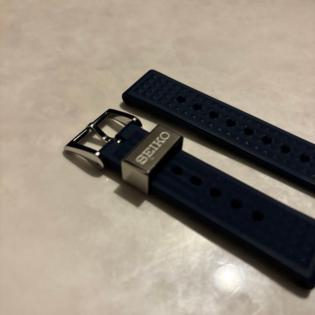 セイコーラバーベルト ネイビー　SEIKO ラグ幅19ミリ