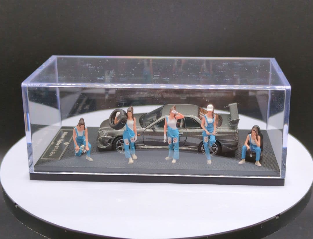 1/64スカイラインGT-R(R34)＆フィギュア(女性整備士)ジオラマ