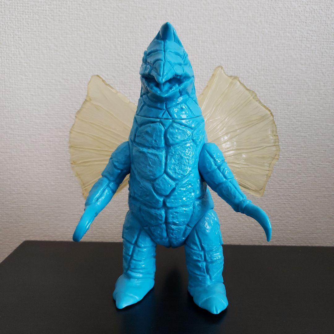 ベアモデル　ソフビ　ウルトラマン　ドラコ