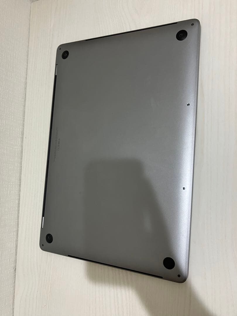 【バッテリー不良】MacBook Pro 15-inch 2019 本体