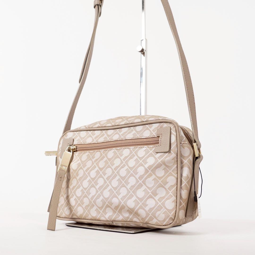 【極美品✨】ゲラルディーニ タグ付き ショルダーバッグ 総柄 レザー ベージュ