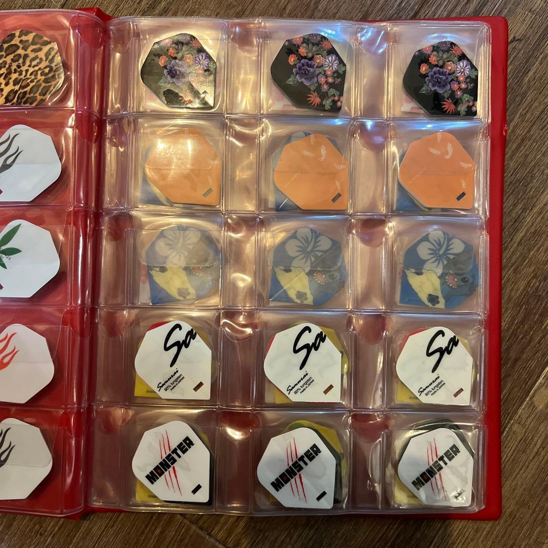 ダーツフライトセット 赤い収納ケース付き