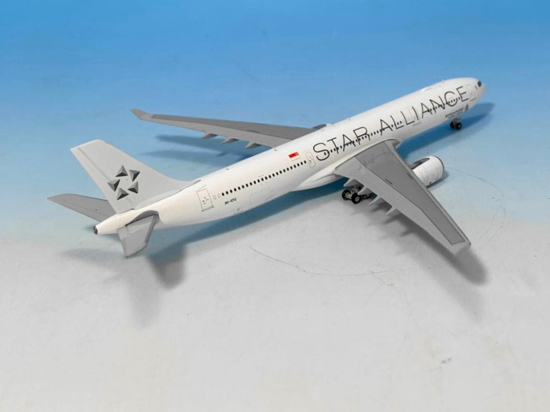 航空機・ヘリコプター 1/400 Singapore Airlines  A330 9V-STU