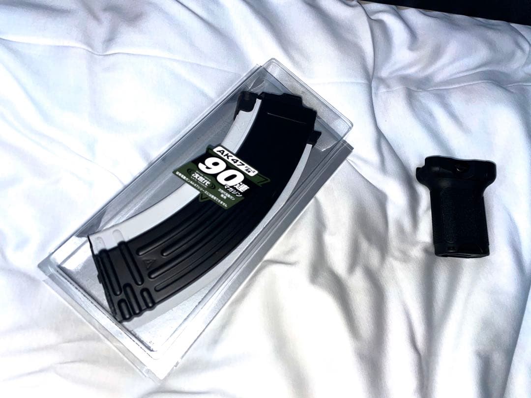 送料込み　東京マルイ　AKホワイトストーム 次世代電動ガン