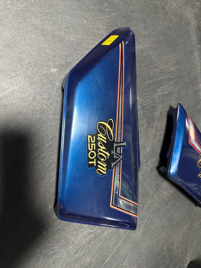 HONDA LA Custom 250T バイク用タンクとサイドカバー