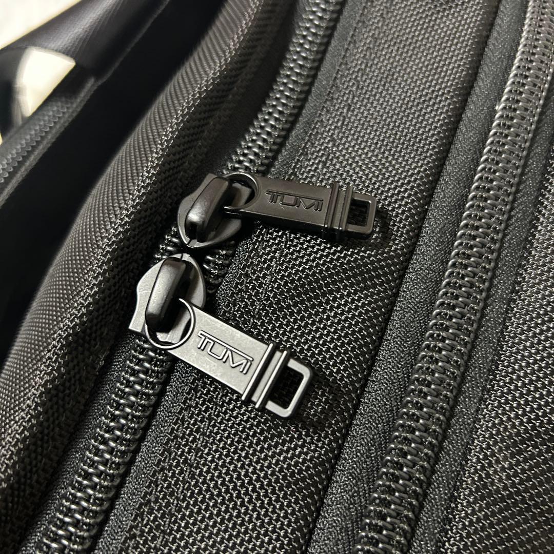 未使用級✨トゥミ　ブリーフケース　26108DH エクスパンダブル