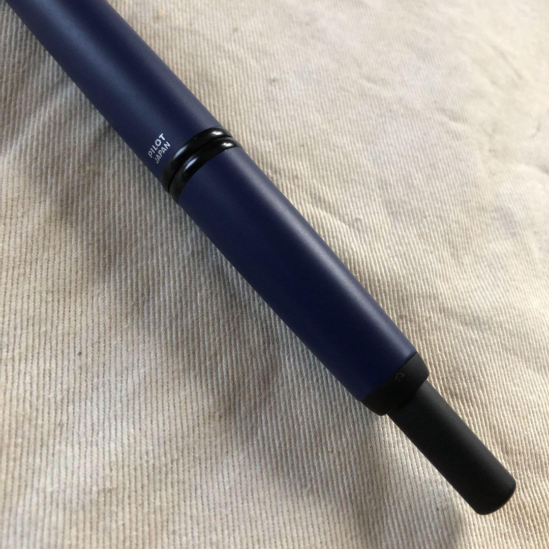 パイロット　海外版キャップレス万年筆　マットブルー