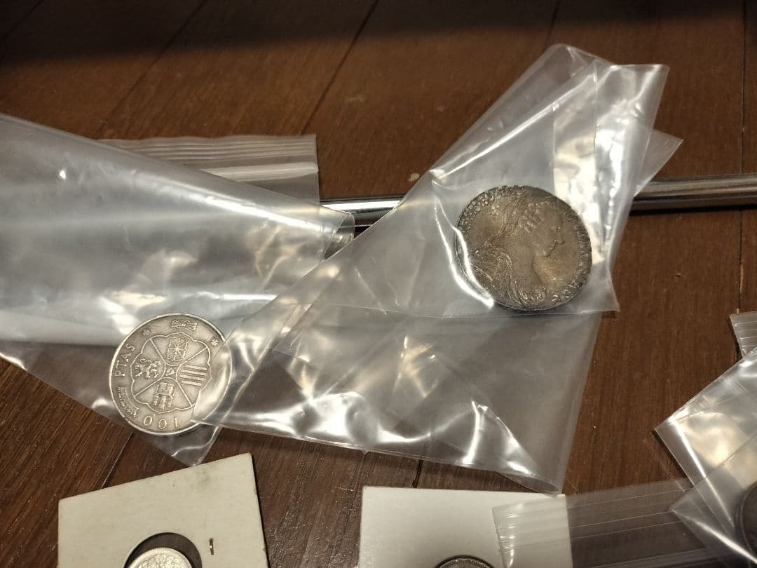 旧貨幣・金貨・銀貨・記念硬貨コレクション