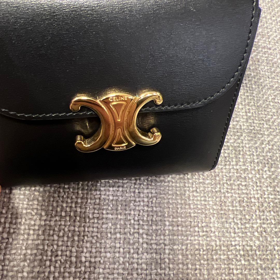 セリーヌ　三つ折り財布