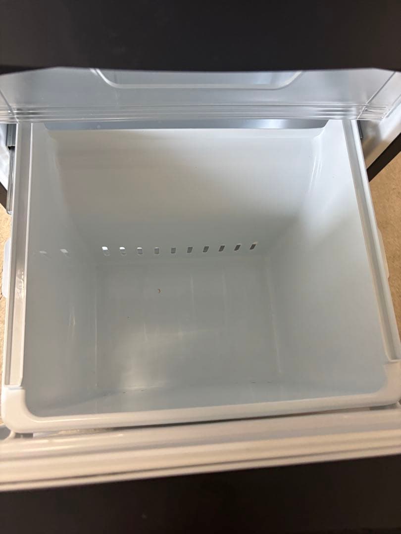 ほぼ未使用美品 TOSHIBA 東芝 冷蔵庫 GR-W15BS2025年