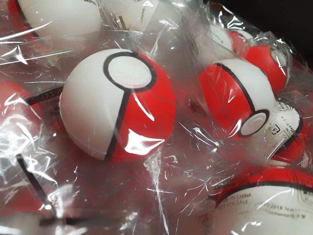 【新品】非売品 ポケットモンスター限定刻印入Box& モンスターボール100個