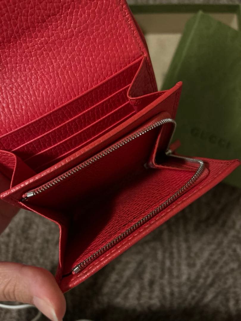 GUCCI 限定カラー ピンク 二つ折財布