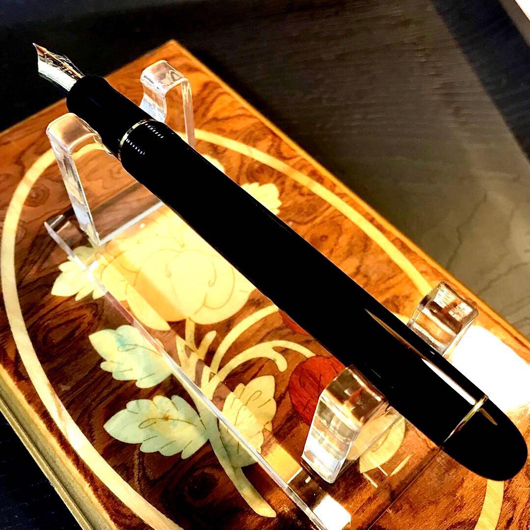 ☆ほぼ新品☆パイロット万年筆の原点☆素晴らしいパイロットカスタム74（ＦＭ)