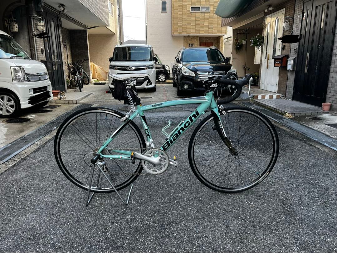 ぽ*た様 【希少な美品】Bianchi carbonロードバイク（C2C Nir