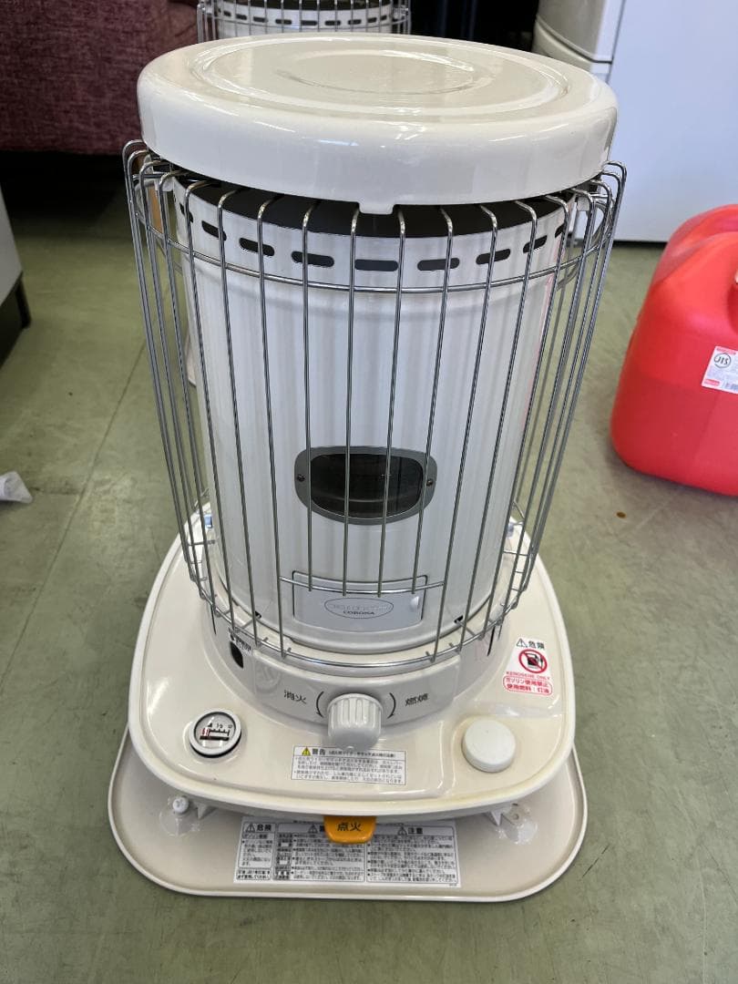 美品 2022年製 CORONA 円筒型石油ストーブ（SL-6622）